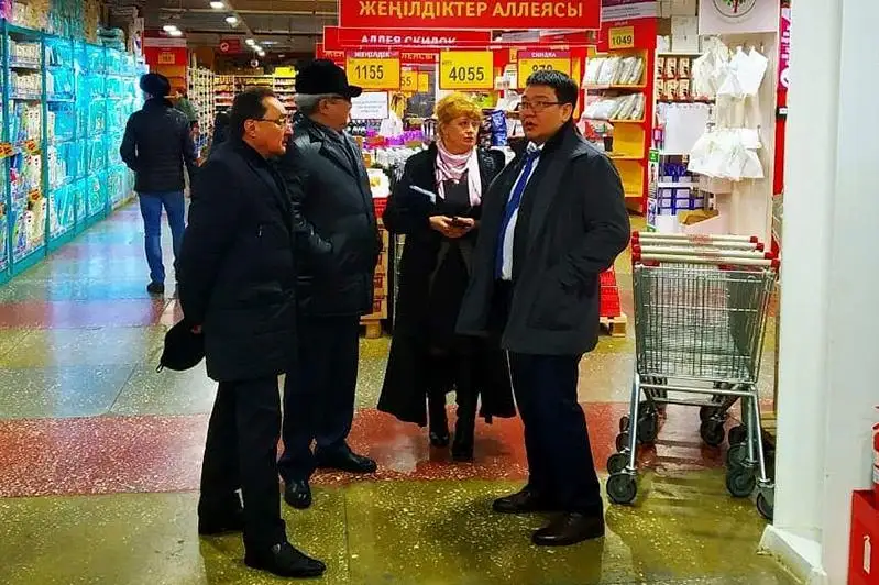 Петропавлда АӘК алатын отбасыларға азық-түлік жиынтығы таратылып жатыр