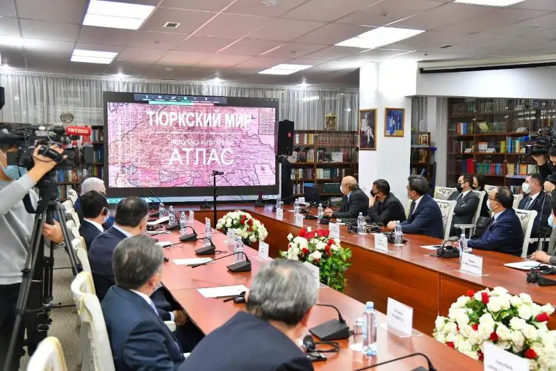 Көпшілікке «Түркі әлемінің тарихи-мәдени атласы» таныстырылды