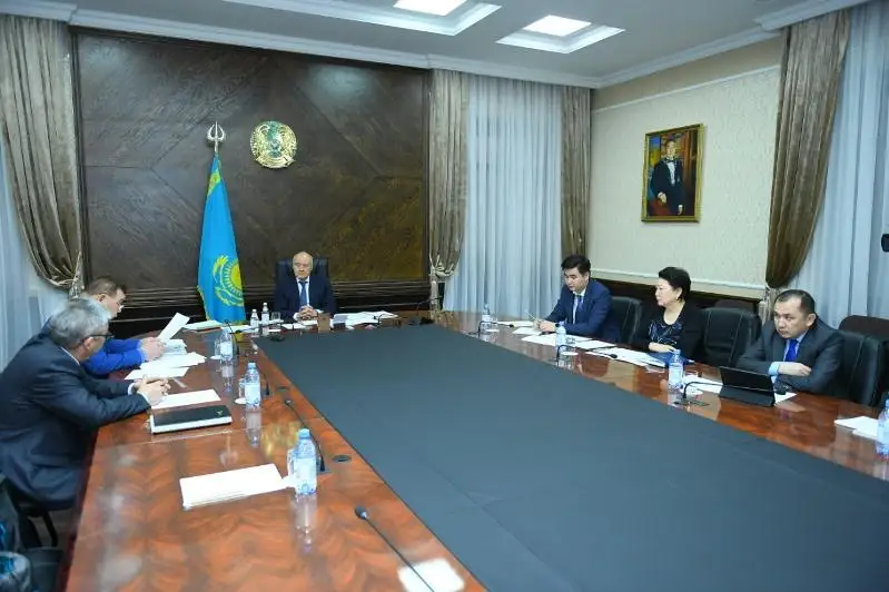 Ómirzaq Shókeev Shymkentte Túrkistan oblysynyń turǵyndaryn qabyldady