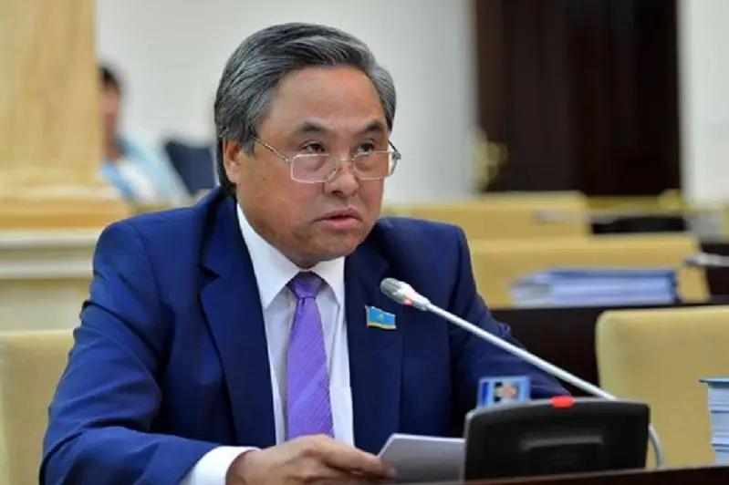 Prezıdent maqalasyn Abaıdy jańasha túsinýdiń jańa álippesi dep qabyldadym – Jabal Erǵalıev