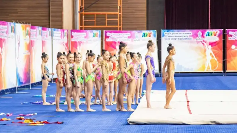 Boks, jekpe-jek jáne kórkem gımnastıka: Elordada birneshe sport ortalyǵy ashyldy