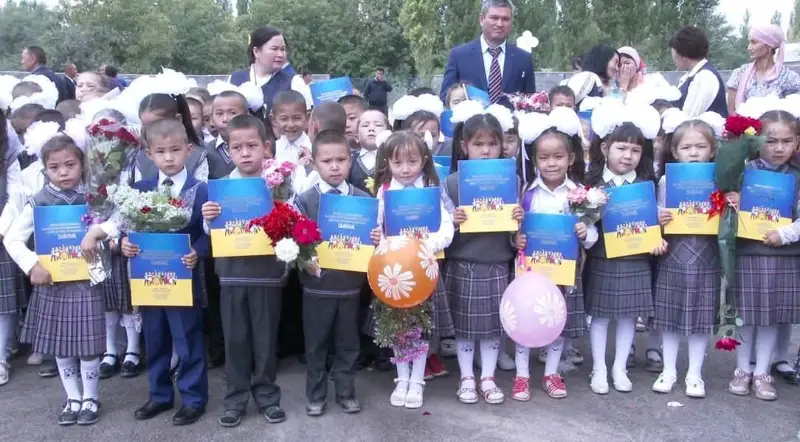 Qazyǵurt aýdanynda jańadan salynǵan 6 mektep qoldanysqa berildi