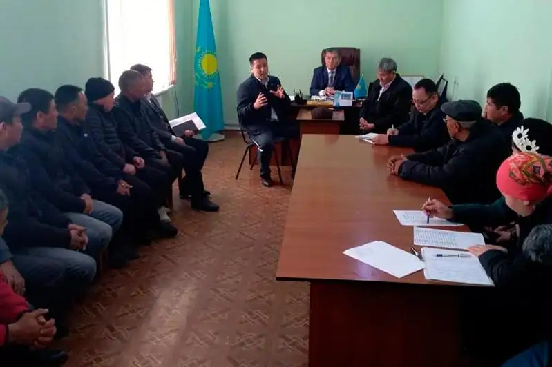 Saryaǵash turǵyndaryna «Eńbek» memlekettik baǵdarlamasy túsindirildi