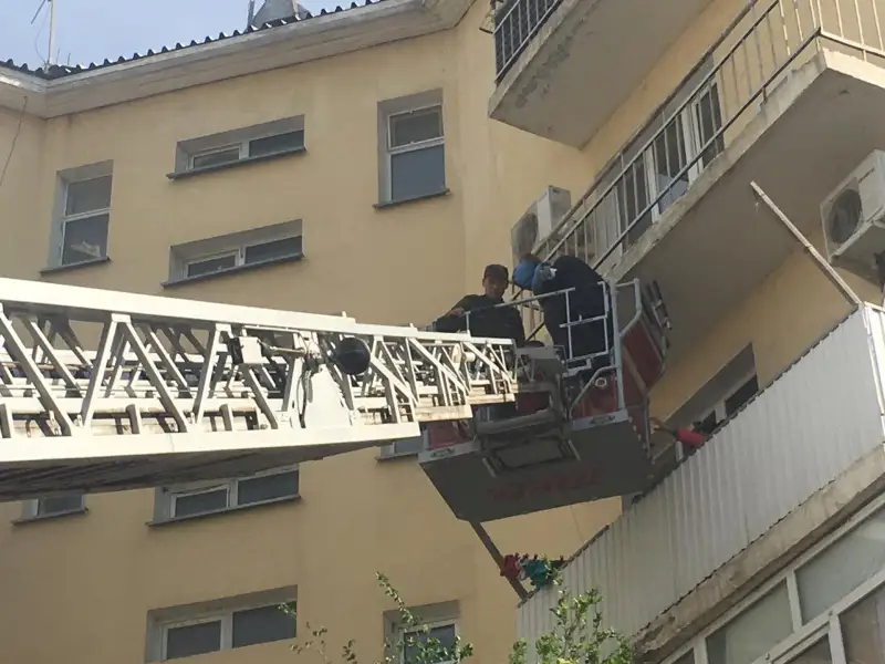 Атырауда өрт шыққан үйдің 18 тұрғыны автосатымен эвакуацияланды