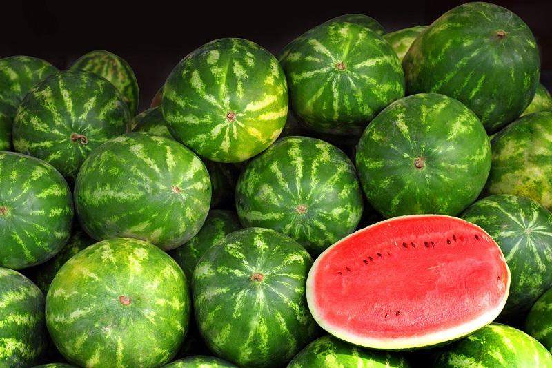 Әдемі брюнетканың HD порносы