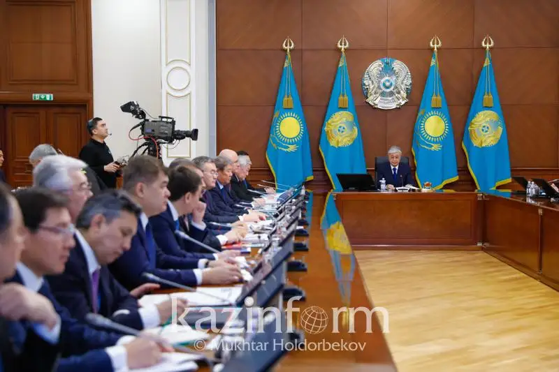 ÚKІMET ÁLEÝMETTІK SALADAǴY ZAŃNAMANYŃ JOQ-JІTІGІN TÚGENDEÝІ KEREK - PREZIDENT