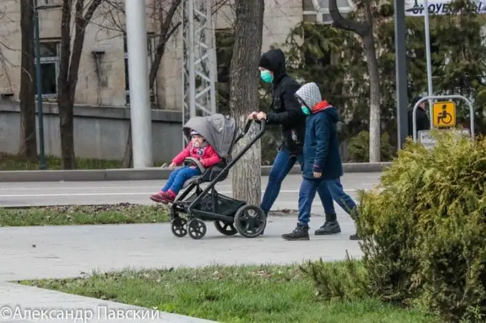 Almatylyqtar aýlada jáne saıajaıǵa barǵanda qandaı erejelerdi ustanýy tıis
