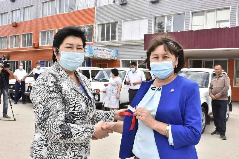 Ақтөбеде эпидемиолог мамандарға жаңа көлік берілді