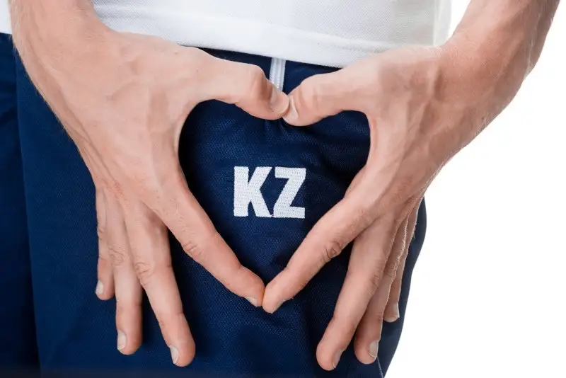 Myń alǵys: sportshylar indetpen kúresip jatqan dárigerlerge qoldaý kórsetti