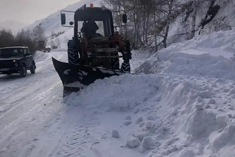 Шығыс Қазақстанда жасанды жолмен қар түсірілді