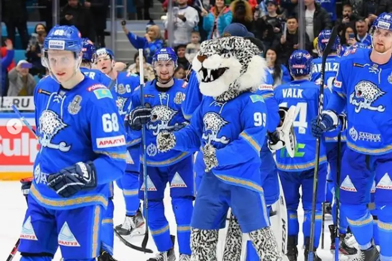 Hokkeı: «Barys Arenaǵa» jankúıerler qaıta kiretin boldy