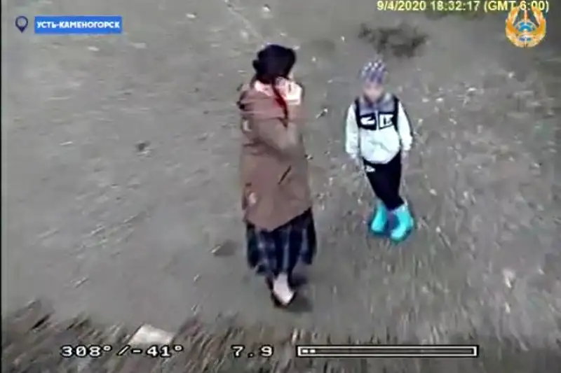 Óskemen polıtseıleri joǵalǵan balany bes mınýt ishinde tapty
