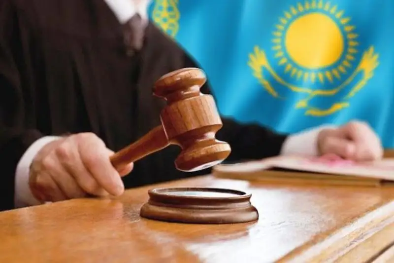 Qaraǵandyda bıýdjetten 11 mln teńge jymqyrǵan 3 býhgalter sottaldy