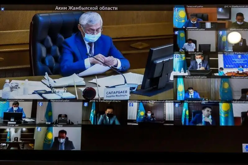 Berdibek Saparbaev Prezıdenttiń tapsyrmalaryn júzege asyrý boıynsha keńes ótkizdi