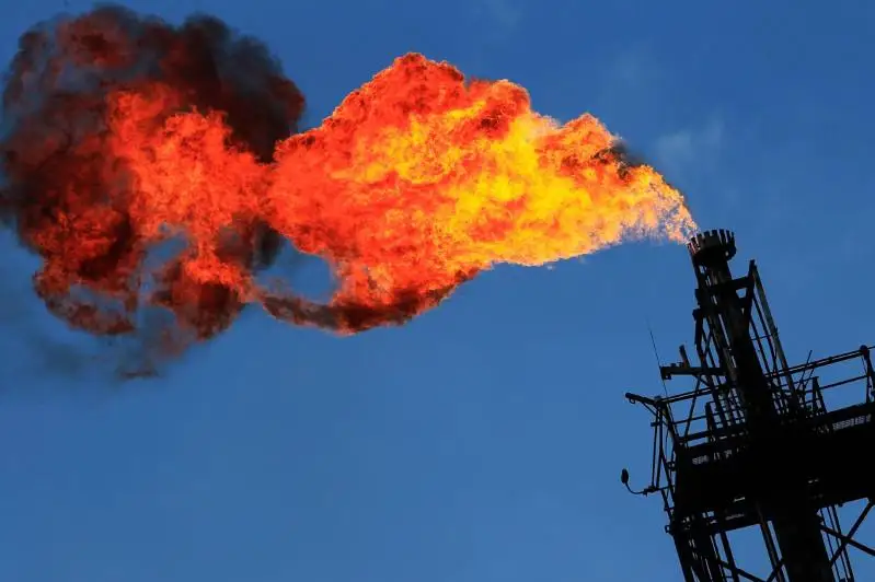 Күкірті мол газды заңсыз жаққан «Ембімұнайгаз» АҚ-дан 1,3 млрд теңге өндірілді