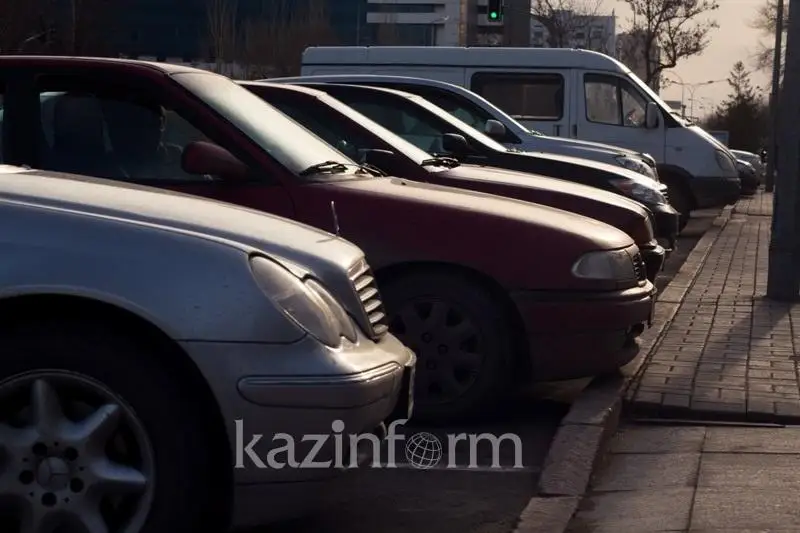 Мемлекет басшысы шетелдік нөмірі бар көліктерге қатысты тапсырма берді