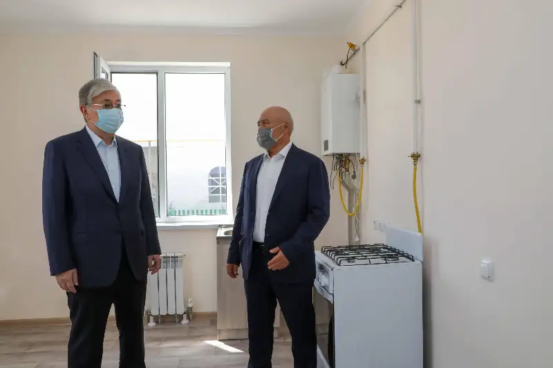 QR Prezıdenti: Myrzakentte salynyp jatqan úılerdiń sapasyna erekshe nazar aýdarǵan jón