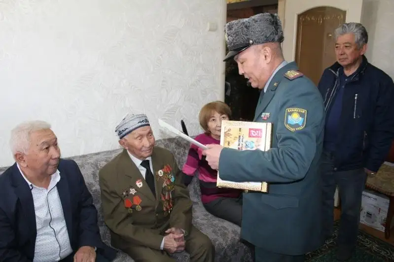 Memleket basshysy soǵys ardageri jazǵan hatqa jaýap berdi