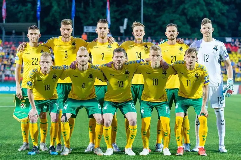 Fýtbol: Qazaqstan quramasy naýryzda Lıtvamen oınaıdy