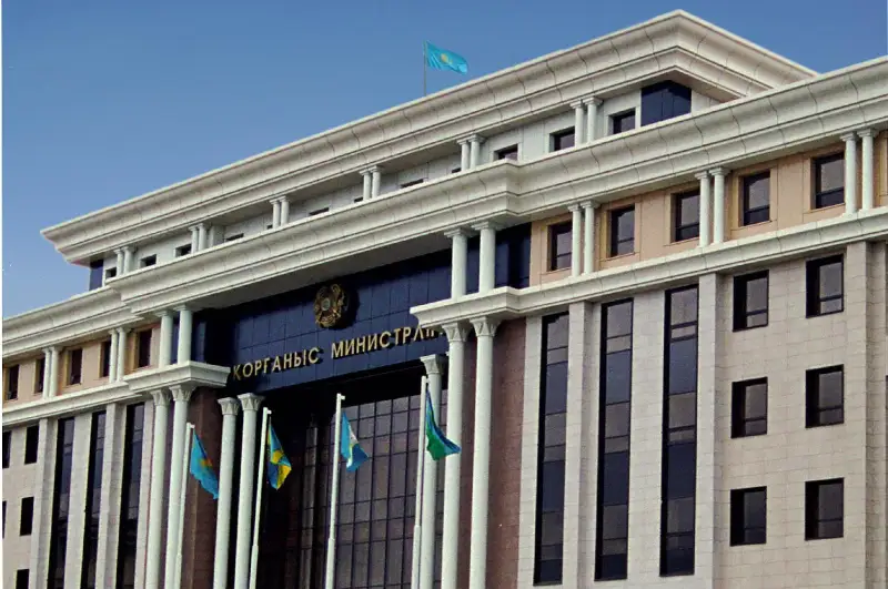 Qorǵanys mınıstrligi 92 mln teńgeni jymqyrý isine qatysty túsinik berdi