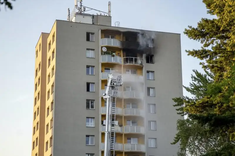 Чехияда тұрғын үйде болған өрт 11 адамның өмірін жалмады