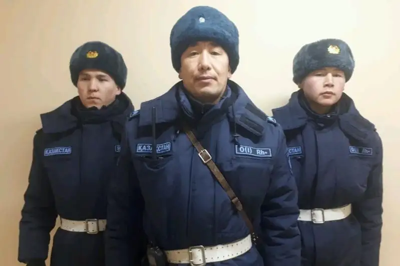 Ulttyq ulan sarbazdary zorlyq jasaǵan kúdiktini ustady