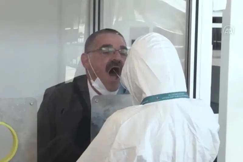Antalııa áýejaıynda koronavırýsty qalaı tekseredi