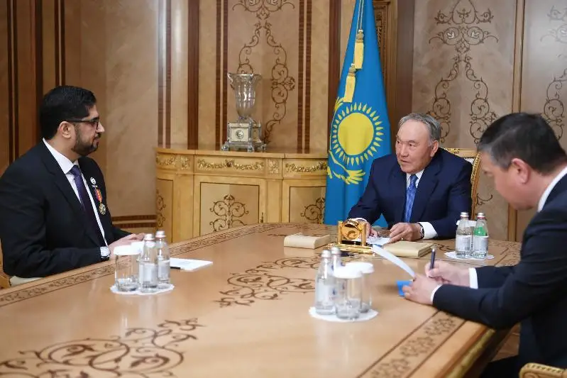 Nursultan Nazarbaev BAÁ-nyń Qazaqstandaǵy Elshisi Muhammed ál-Djabermen kezdesti