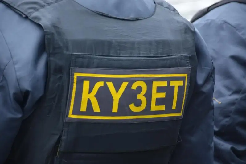 Almatyda kúzet qyzmetkerleri óz klıentterin tonap kelgen