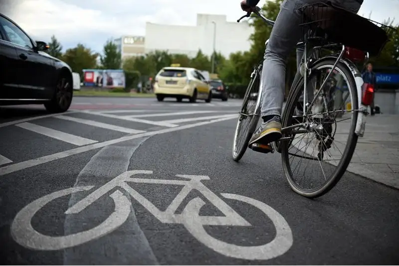 Almatynyń ortalyq kóshelerinen velojoldar alynyp tastalady