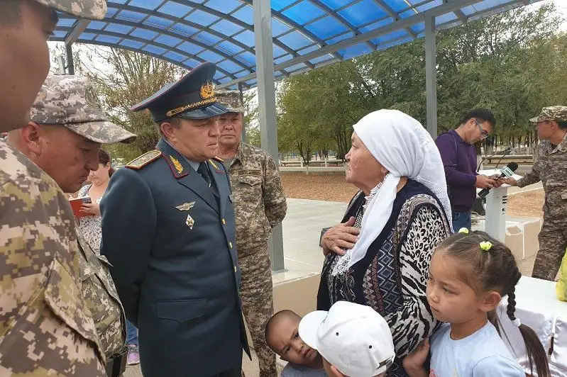 Arysta qaza tapqan áskerılerdiń otbasylaryna qandaı kómek kórsetildi
