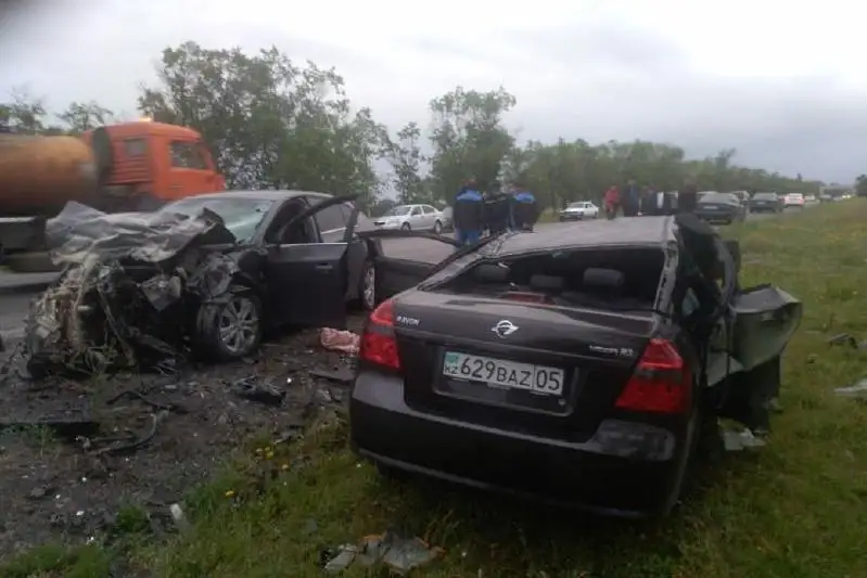 Almaty oblysynda kólik apatynan tórt adam mert boldy
