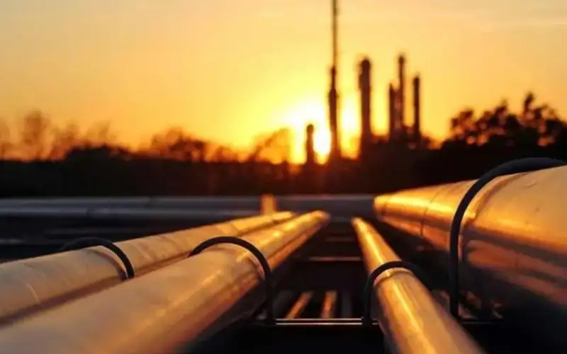 Oil pipeline