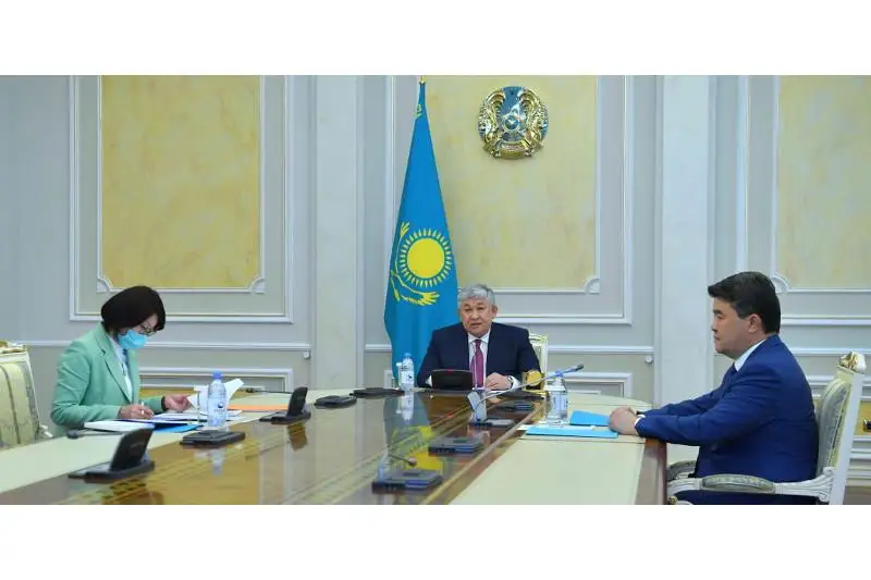 «Болашақ» бағдарламасы: Барлық квоталар қысқарады, шет тіліне қойылатын талап күшейеді