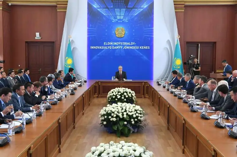 Президент Қарағандыда еліміздің индустриялық-инновациялық дамуы жөнінде кеңес өткізді