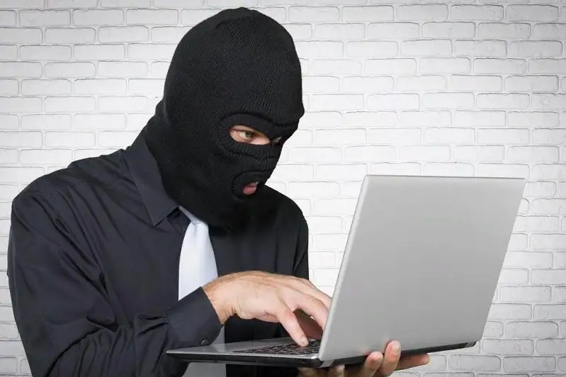 Alaıaqtar qazaqstandyq blogerlerdiń atyn jamylyp, aqsha jymqyrǵan