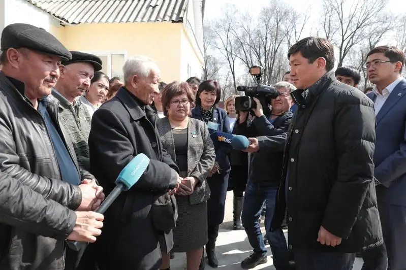 Nur Otan Қордай ауданының әлеуметтік мәселесін бақылауға алды