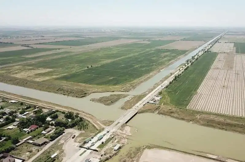 Maqtaaralda salynyp jatqan shaǵynaýdannyń qurylysyna 600 adam tartylǵan