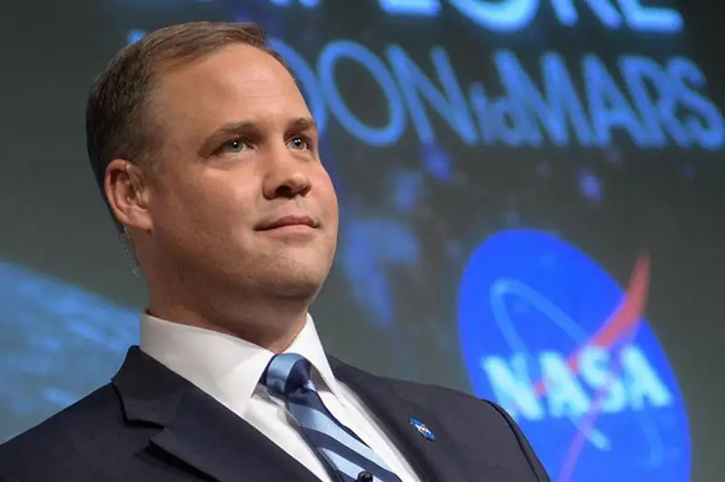 NASA qazaqstandyqtardy ǵaryshqa alǵashqy adamnyń ushýynyń 60 jyldyq mereıtoıymen quttyqtady
