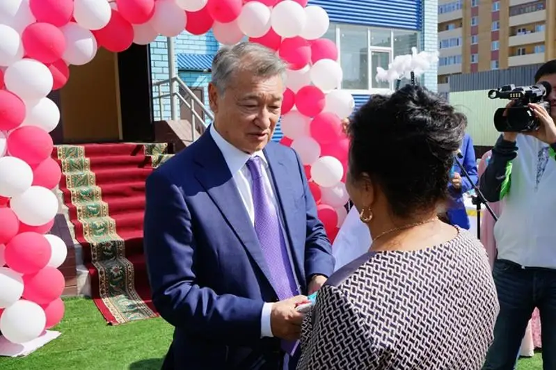 Semeıde 19 kópbalaly otbasy qonys toıyn toılady