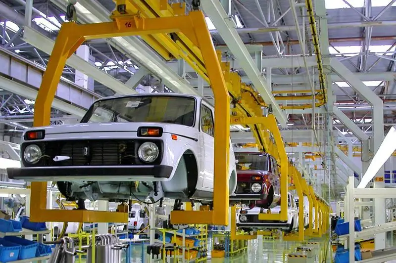 Қайын ата қалыңдығын трахает (порно)