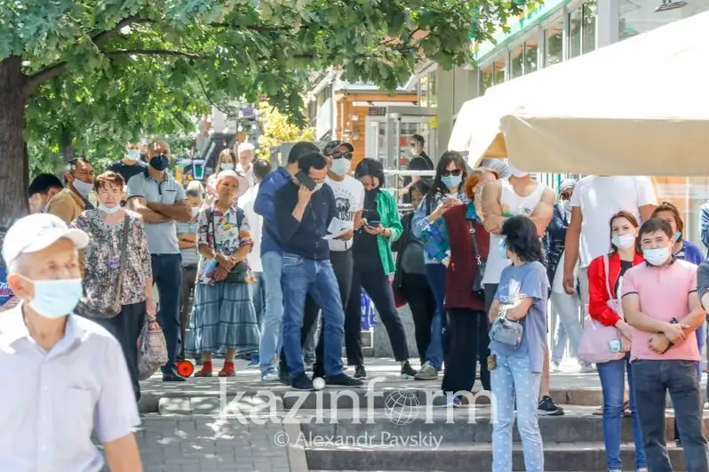 Almatylyqtar kóbinese koronavırýsty jumys oryndarynda juqtyrǵan