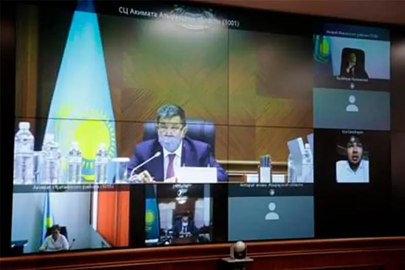 Onlaın-qabyldaý: Atyraý oblysynyń ákimine qandaı suraqtar qoıyldy