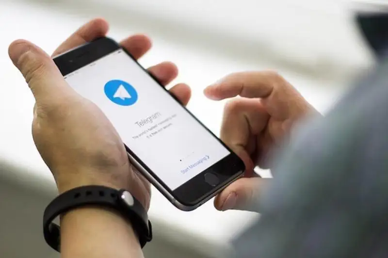 Memlekettik kirister komıteti resmı chat-botty iske qosty