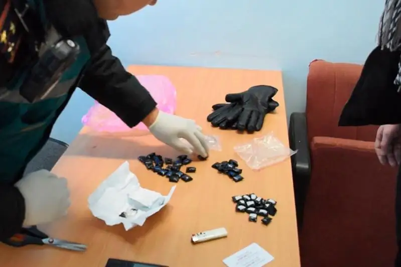 Óskemende sıntetıkalyq esirtkiniń iri partııasy tárkilendi