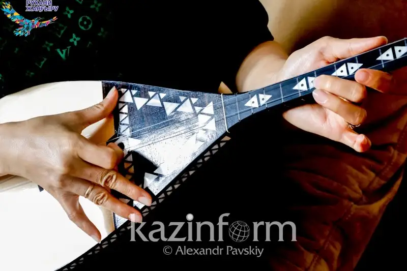 Qyzylordada qazaq ádebıetindegi jazbasha aıtys talqylandy
