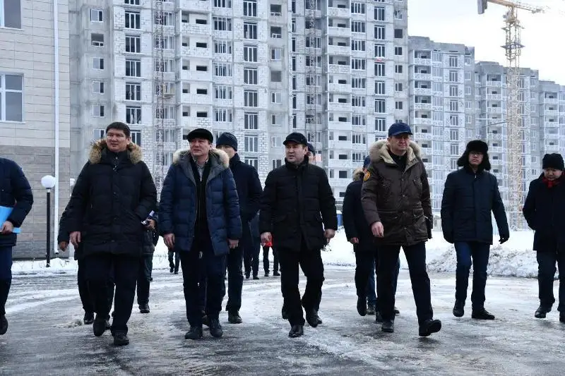 Murat Áıtenov Shymkenttegi birqatar nysandy aralady
