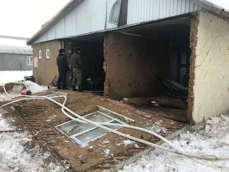 Oralda gaz jarylyp, úsh adam aýrýhanaǵa tústi