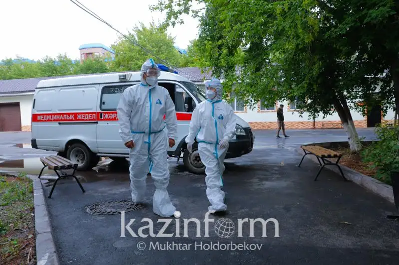 Túrkistanda mobıldi toptardyń arqasynda indettiń taralýy tejeldi