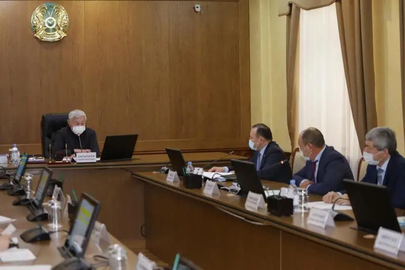 Jer qoınaýynyń baılyǵy halyq ıgiligine qyzmet etýi kerek – Berdibek Saparbaev